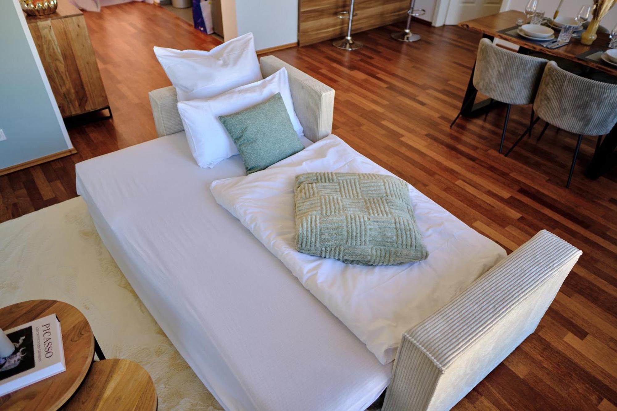 Historisches Deluxe Apartment Im Marianum 诺伊斯 客房 照片