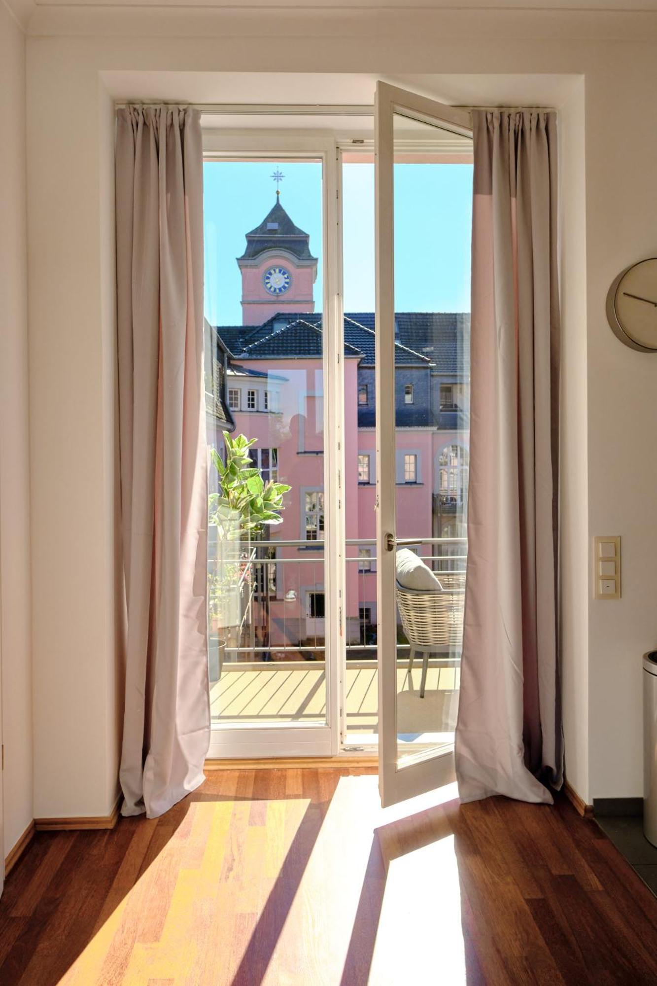 Historisches Deluxe Apartment Im Marianum 诺伊斯 外观 照片